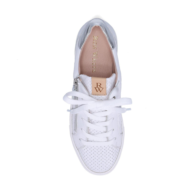 Oralie White