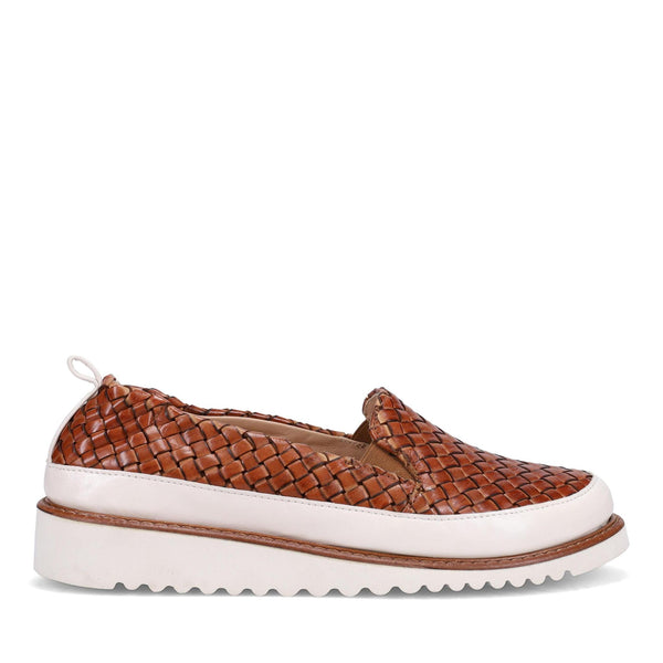 Neeva Cognac