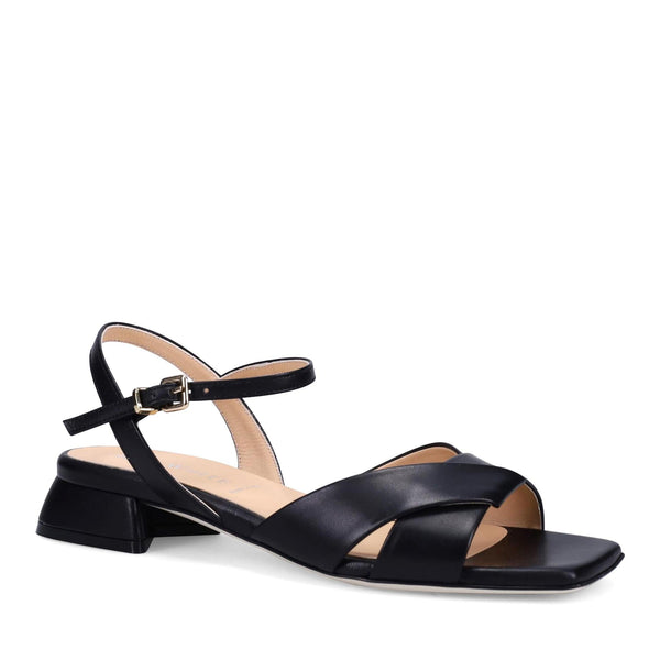 Brenna Onyx