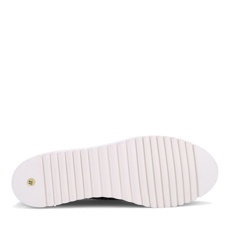 Noellen Onyx