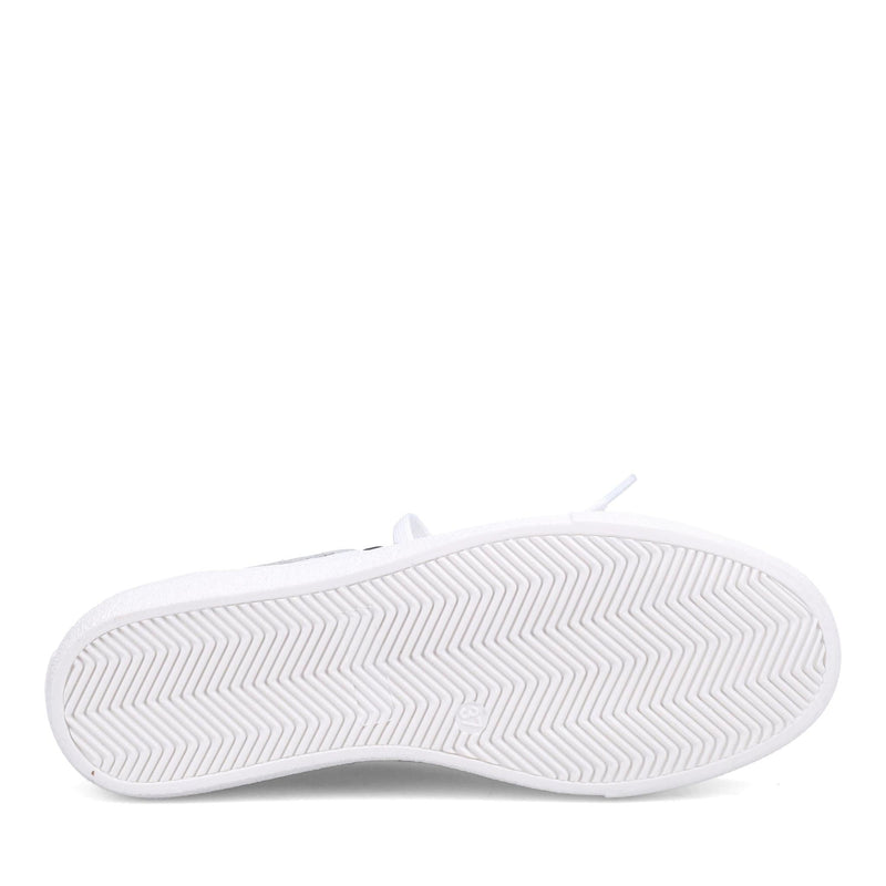 Oralie White